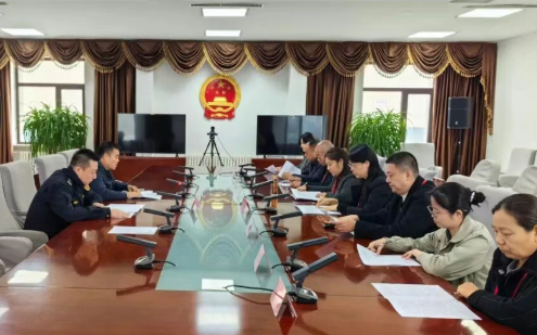 保定市满城区人大常委会对城区绿化工作进行视察调研