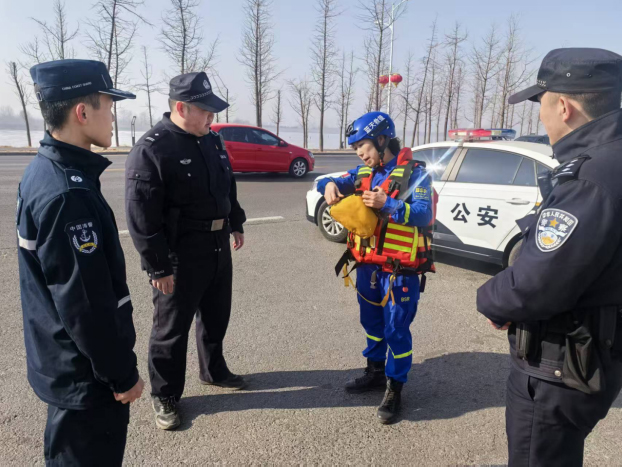 ����կ�����ɳ������϶ಿ�ſ�չ